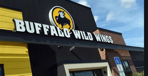 buffalo wild wings iowa city sportsbook review